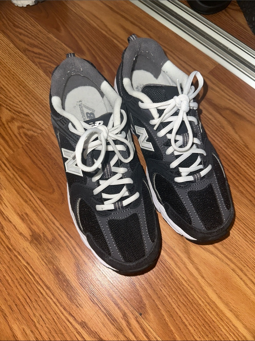 New Balance 530 - Picture 2 of 6